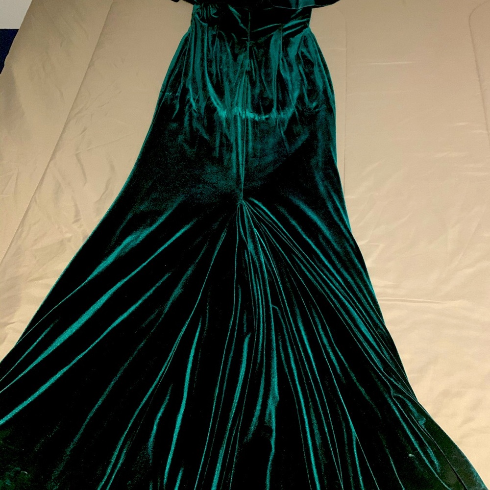 Gown dress